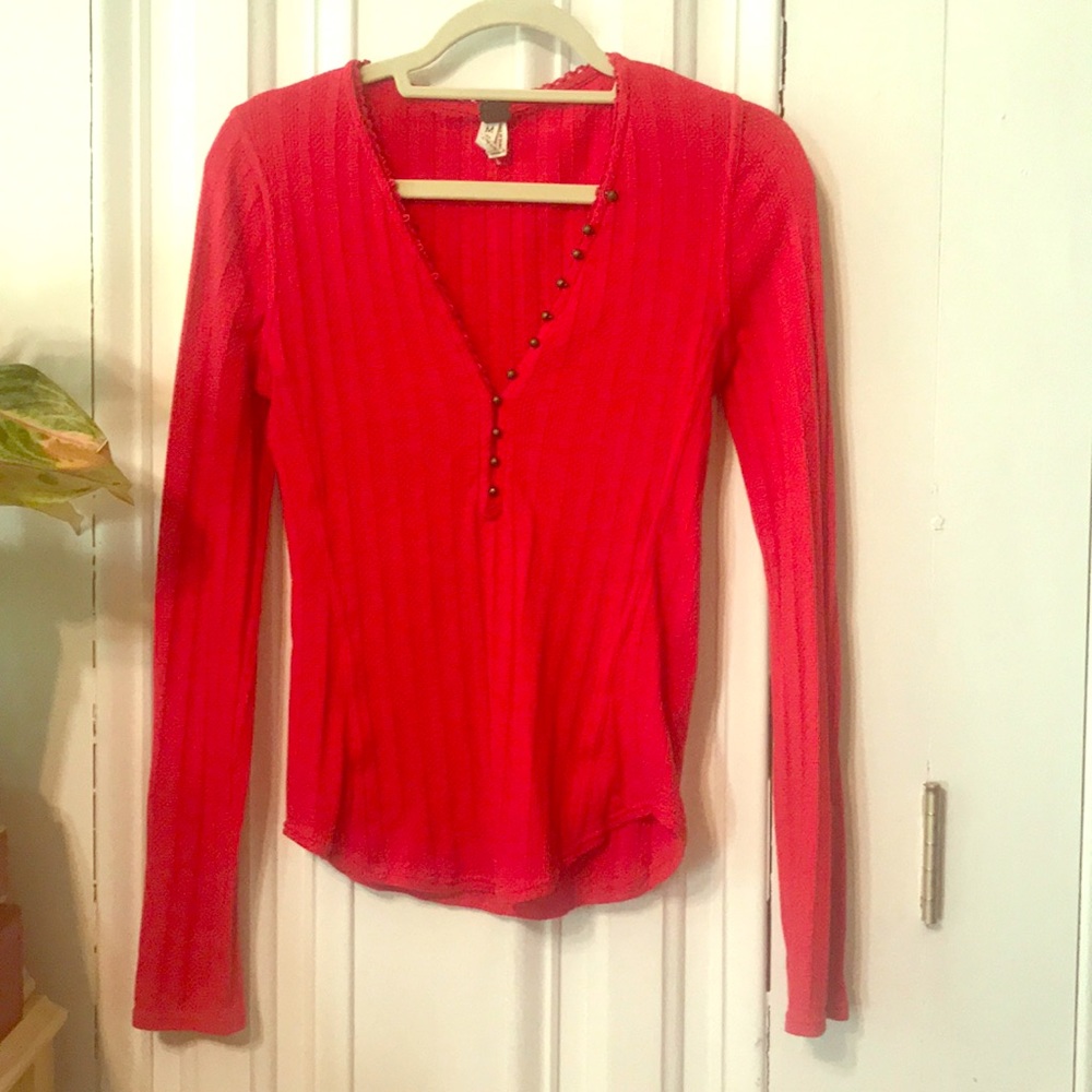 Long sleeve thermal style low cut top